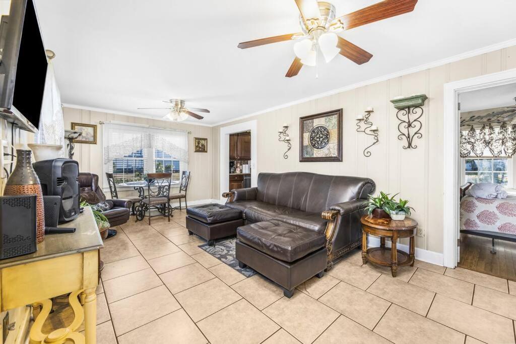 Dazzling Centrally Located Ocean View W 2 Kings, Huge Private Yard, 2 Decks, Firepit, Bbq Myrtle Beach Exterior foto