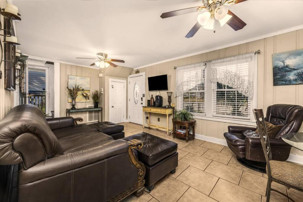 Dazzling Centrally Located Ocean View W 2 Kings, Huge Private Yard, 2 Decks, Firepit, Bbq Myrtle Beach Exterior foto