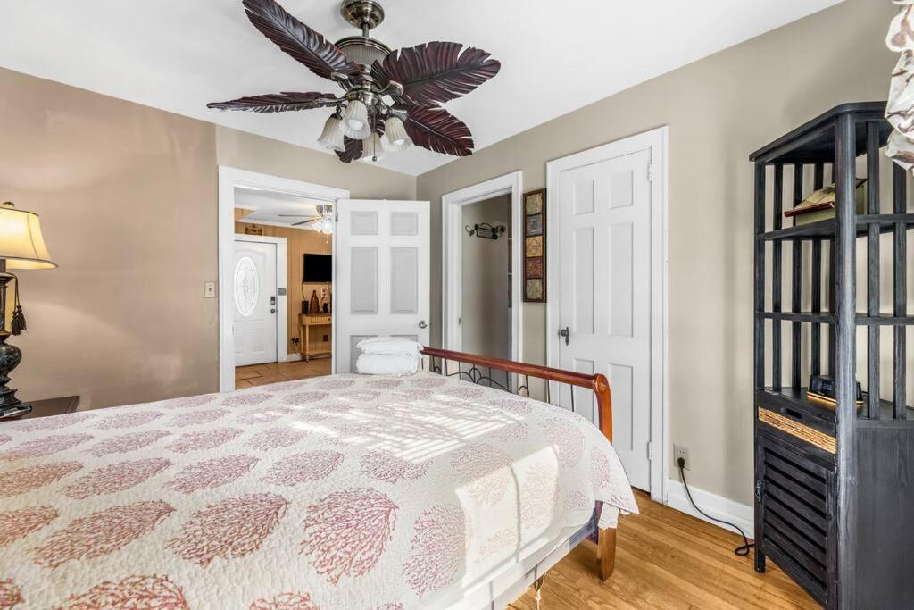 Dazzling Centrally Located Ocean View W 2 Kings, Huge Private Yard, 2 Decks, Firepit, Bbq Myrtle Beach Exterior foto